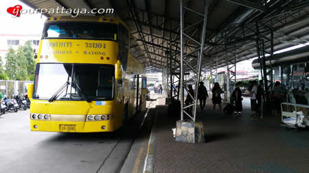 Yellow bus Pattaya